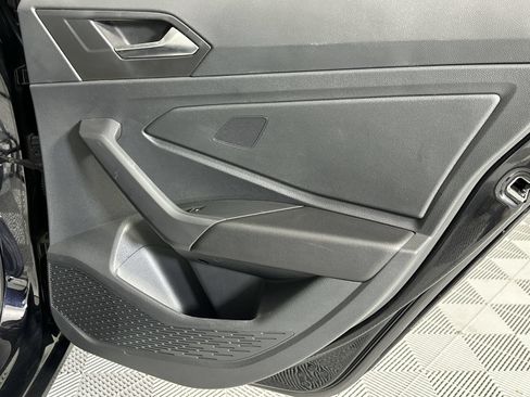 Used 2024 Volkswagen Jetta SE FWD image 31