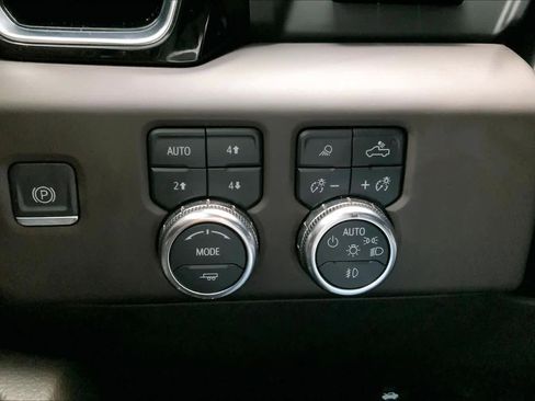 Used 2023 GMC Sierra 1500 Denali w/ Denali Reserve Package AWD/4WD image 35