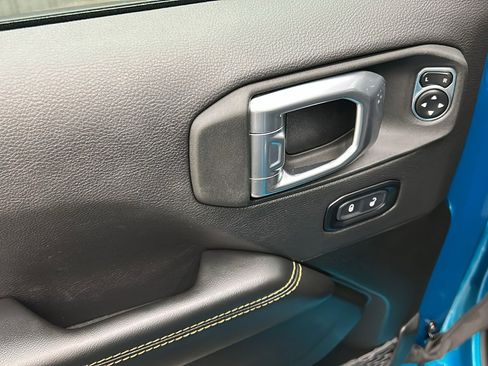 Used 2024 Jeep Wrangler Unlimited Sahara image 30