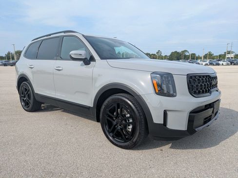 Certified 2025 Kia Telluride EX X-Line AWD/4WD image 2