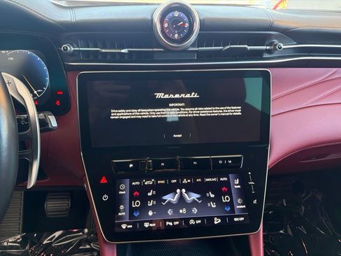 Certified 2023 Maserati Grecale Folgore AWD/4WD image 13