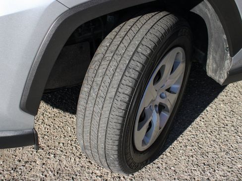 Used 2021 Toyota RAV4 LE image 42