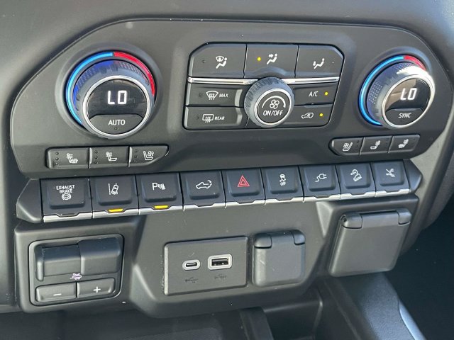 Used 2023 Chevrolet Silverado 3500 High Country w/ Z71 Off-Road Package AWD/4WD image 19