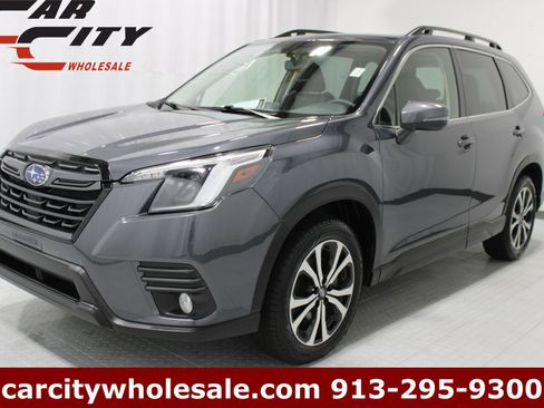 Used 2023 Subaru Forester Limited w/ Popular Package #2 AWD/4WD image 1