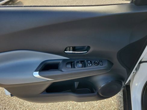 Certified 2023 Nissan Kicks SR w/ SR Premium Package FWD image 12