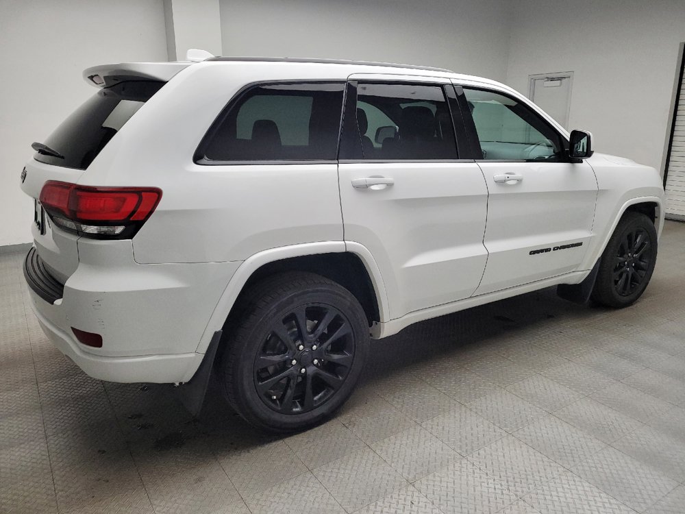 Used 2019 Jeep Grand Cherokee Altitude AWD/4WD image 10