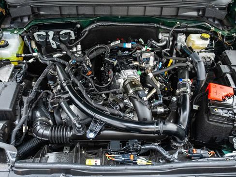 Used 2025 Ford Bronco Outer Banks AWD/4WD image 22