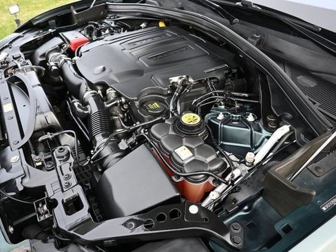 Used 2017 Jaguar F-PACE Prestige image 16