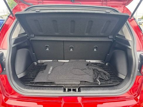 Used 2025 Hyundai Venue SE FWD image 27