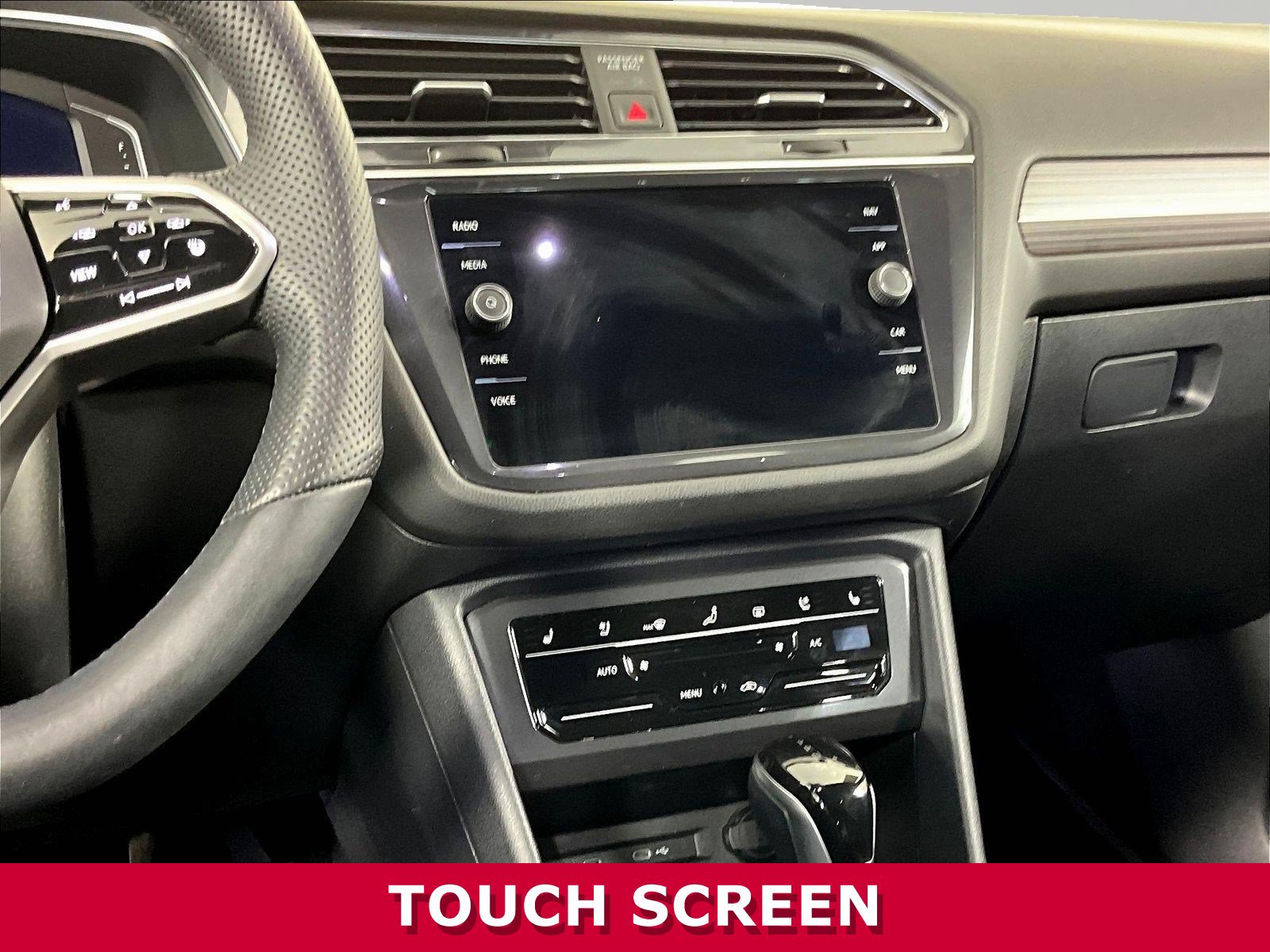 Used 2022 Volkswagen Tiguan SEL R-Line AWD/4WD image 9