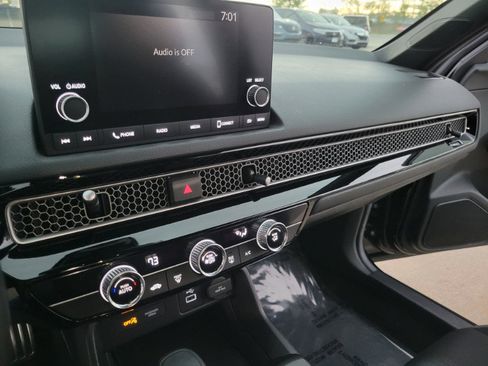 Used 2024 Honda Civic Sport image 38