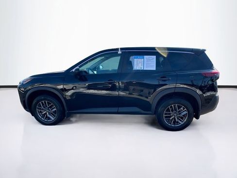 Used 2023 Nissan Rogue S image 4