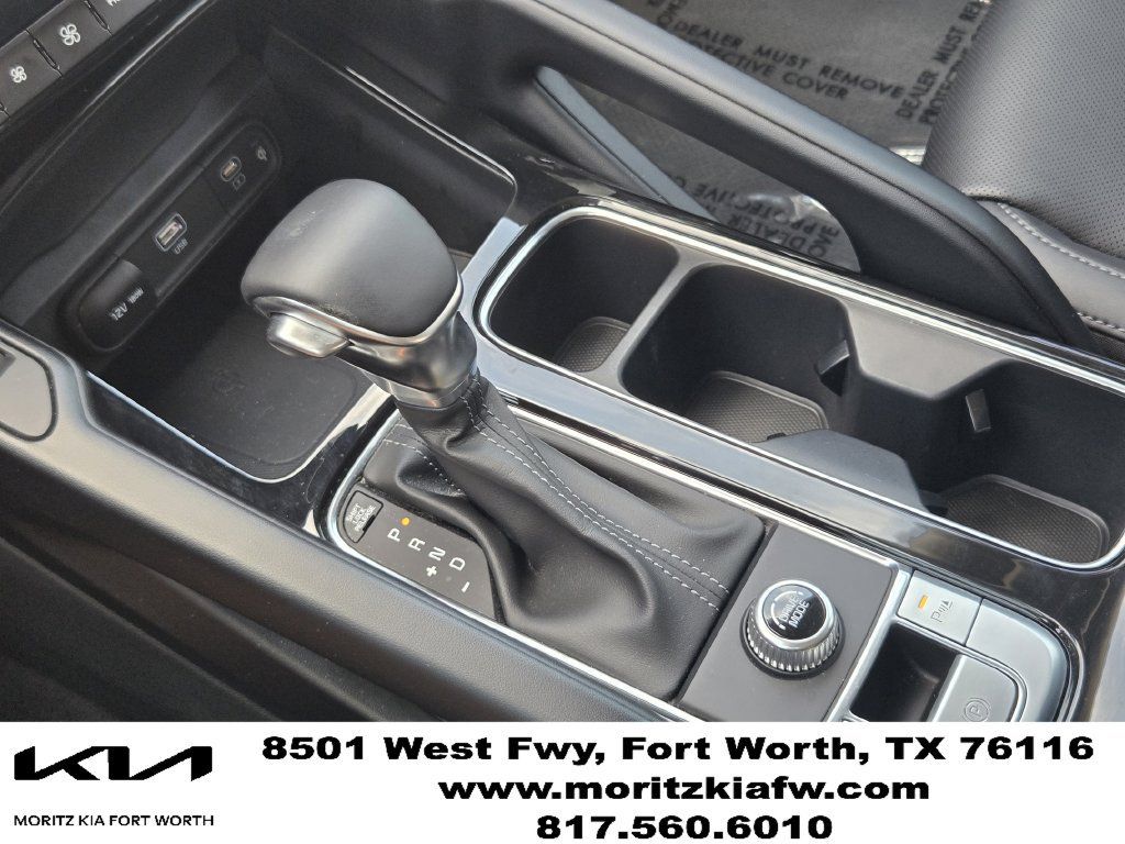 Certified 2025 Kia Telluride EX w/ EX Captain's Chair Package FWD image 19