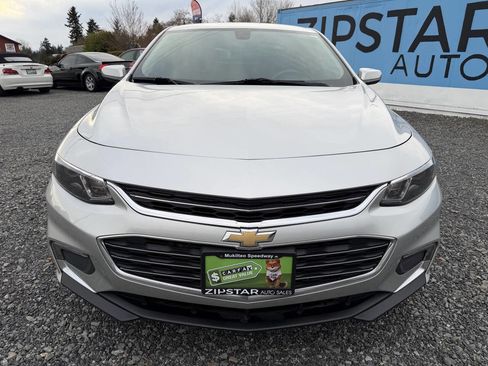 Used 2017 Chevrolet Malibu LT image 9