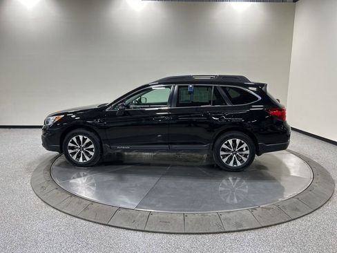 Used 2017 Subaru Outback 2.5i Limited image 9