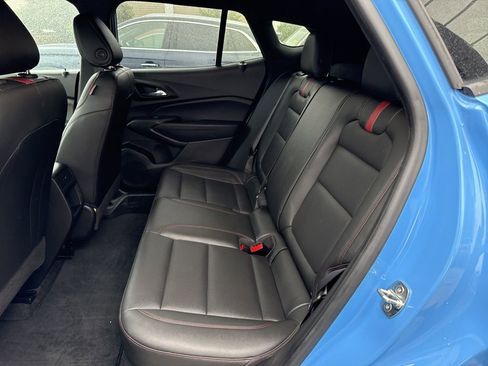 Used 2024 Chevrolet Trax RS w/ Sunroof Package image 37