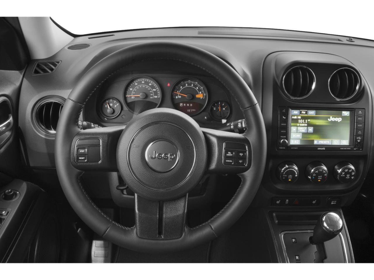 Used 2015 Jeep Patriot High Altitude FWD image 2