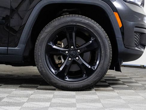 Used 2021 Jeep Grand Cherokee L Altitude image 41