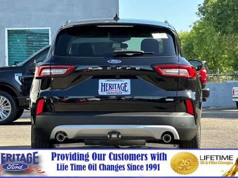 New 2025 Ford Escape SE w/ Class II Trailer Tow Package image 5