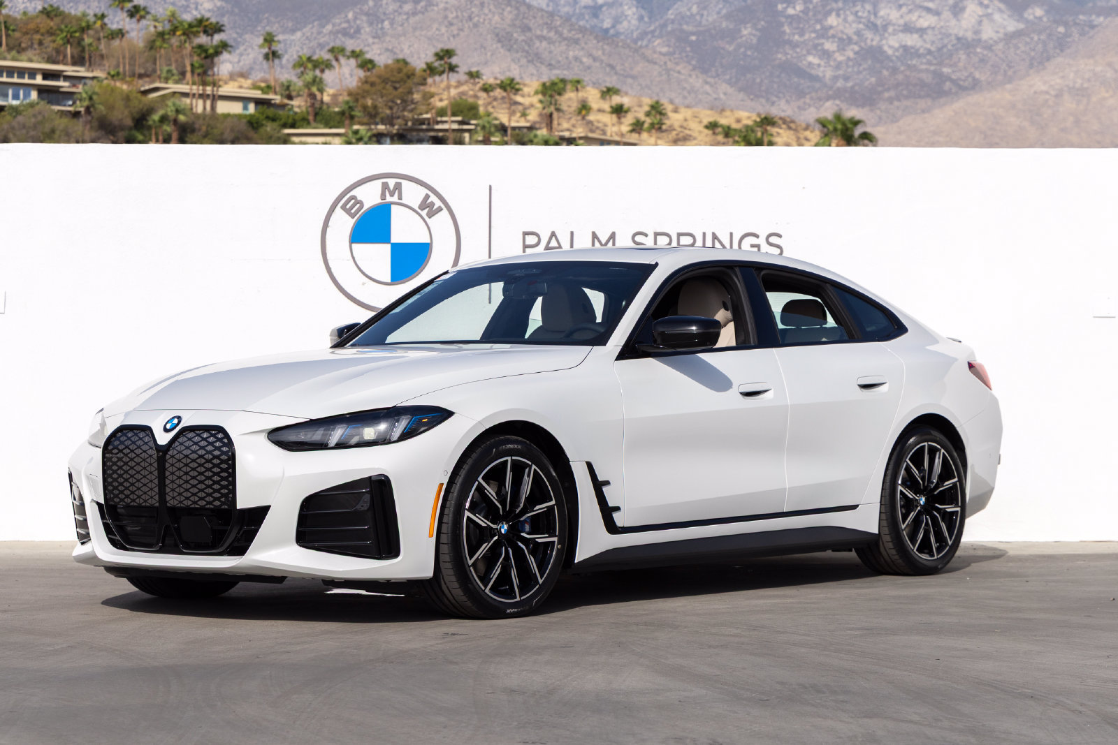 New 2026 BMW i4 eDrive40 w/ M Sport Package RWD image 1