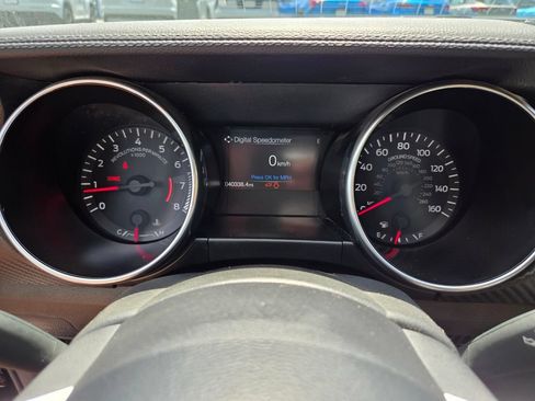 Used 2022 Ford Mustang Coupe RWD image 25