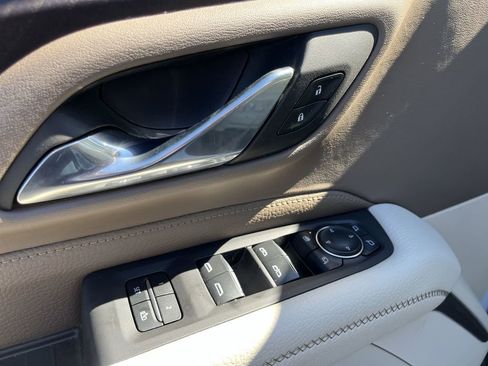 Certified 2024 GMC Yukon Denali image 24