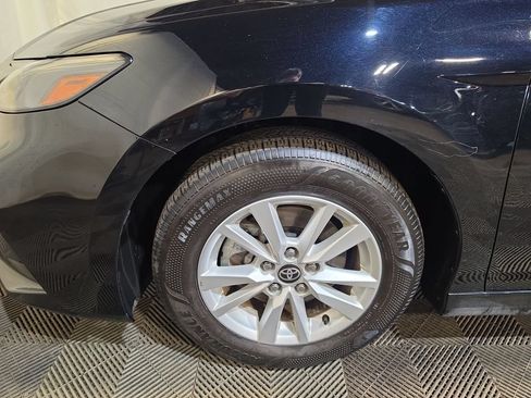 Used 2025 Toyota Camry LE w/ Convenience Package AWD/4WD image 18