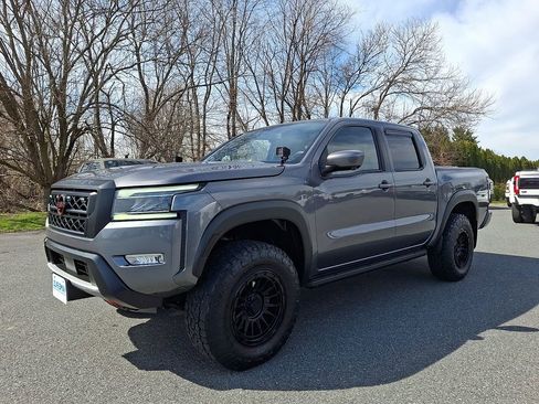 Used 2023 Nissan Frontier PRO-4X w/ Pro-4X Premium Package AWD/4WD image 3