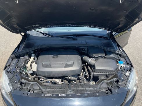 Used 2018 Volvo S60 T5 Inscription Platinum AWD/4WD image 10