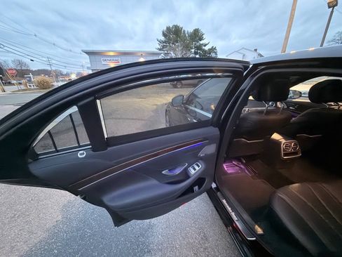 Used 2015 Mercedes-Benz S 550 4MATIC Sedan image 30