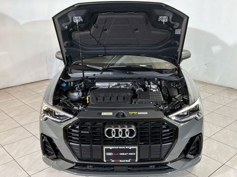 Used 2025 Audi Q3 2.0T Premium w/ Convenience Package image 17