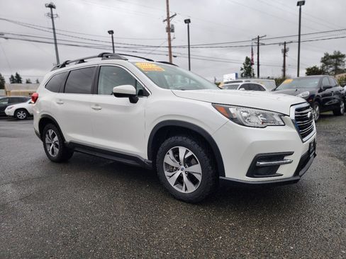 Used 2019 Subaru Ascent Premium image 5