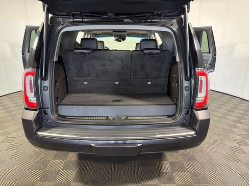 Used 2015 GMC Yukon Denali w/ Touring Package AWD/4WD image 21
