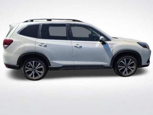 Used 2023 Subaru Forester Limited AWD/4WD image 10