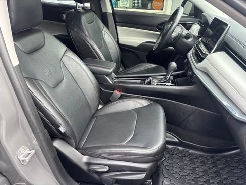 Used 2022 Jeep Compass Limited AWD/4WD image 8