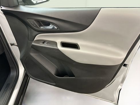 Used 2022 Chevrolet Equinox LT AWD/4WD image 33