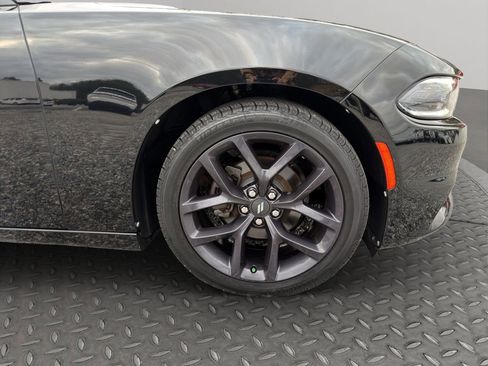 Used 2020 Dodge Charger SXT w/ Blacktop Package image 13