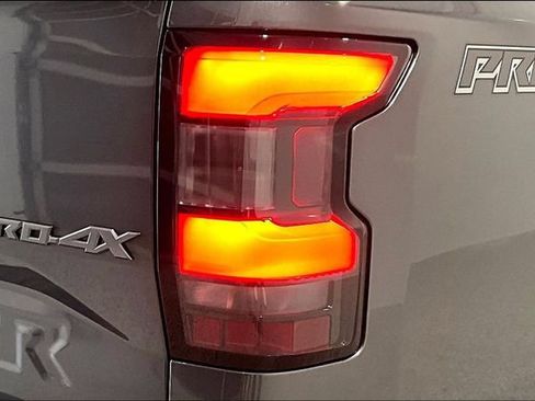 Used 2023 Nissan Frontier PRO-4X AWD/4WD image 30