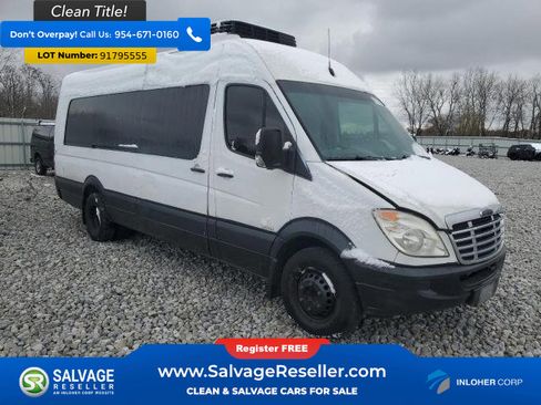 Used 2010 Freightliner Sprinter 3500 image 5