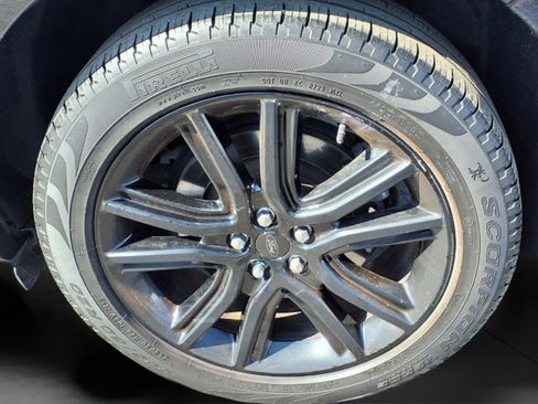 Used 2023 Ford Edge ST-Line image 7