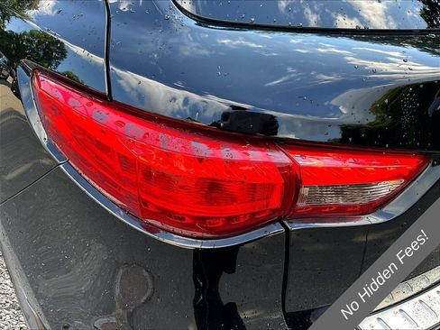 Used 2016 INFINITI QX70 AWD w/ Premium Package image 24