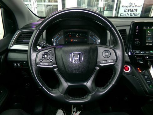 Used 2024 Honda Odyssey EX-L image 10
