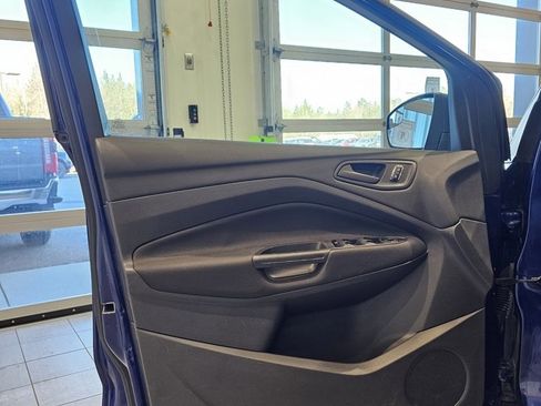 Used 2013 Ford Escape S image 9