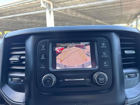 Used 2022 RAM 2500 Tradesman w/ Chrome Appearance Group image 20