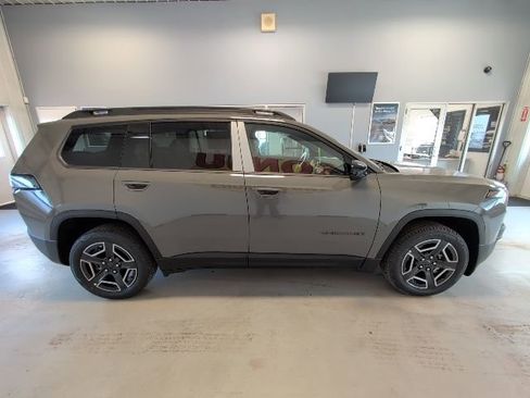 New 2026 Jeep Cherokee Laredo AWD/4WD image 6