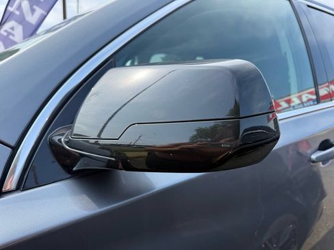 Used 2020 Chevrolet Traverse LS AWD/4WD image 9