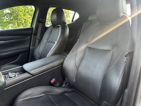 Used 2019 MAZDA MAZDA3 AWD Hatchback w/ Premium Pkg image 14