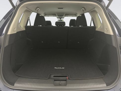 Used 2025 Nissan Rogue SV image 19