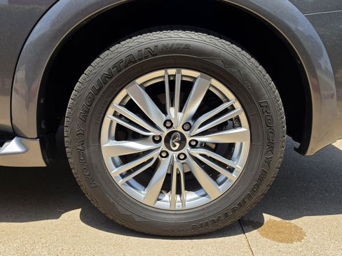 Used 2018 INFINITI QX80 2WD image 16