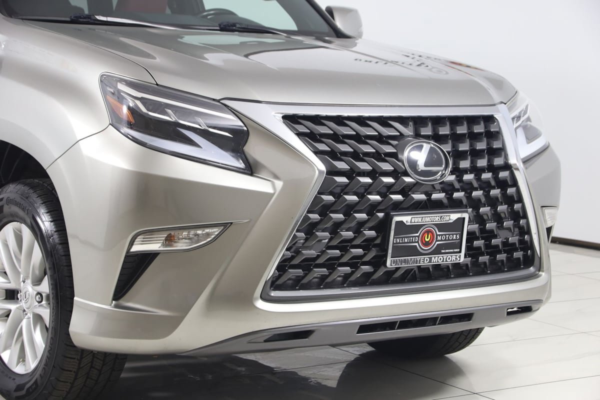 Used 2021 Lexus GX 460 w/ Accessory Package AWD/4WD image 38